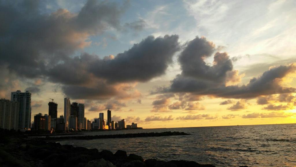 Apto En Cartagena Ed Puerto Azul Vista Al Mar Lägenhet Exteriör bild